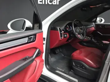 2022 Porsche Cayenne с пробегом 46 114 км