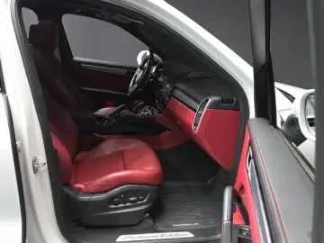 2022 Porsche Cayenne с пробегом 46 114 км