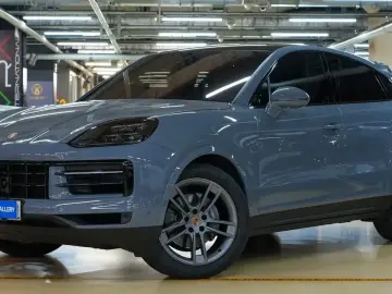 2023 Porsche Cayenne с пробегом 27 000 км