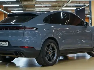 2023 Porsche Cayenne с пробегом 27 000 км