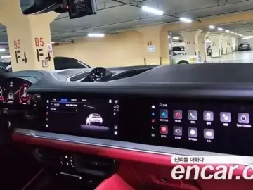 2023 Porsche Cayenne с пробегом 27 000 км