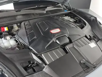 2022 Porsche Cayenne с пробегом 24 483 км