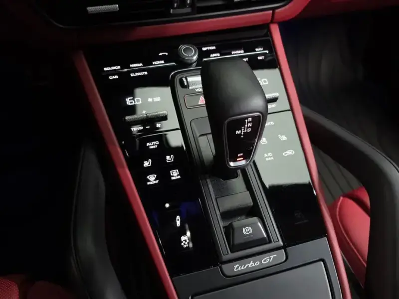 2022 Porsche Cayenne с пробегом 24 483 км