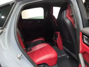 2022 Porsche Cayenne с пробегом 24 483 км