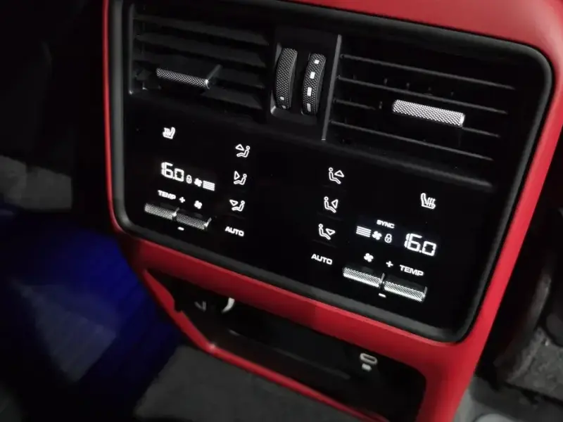2022 Porsche Cayenne с пробегом 24 483 км