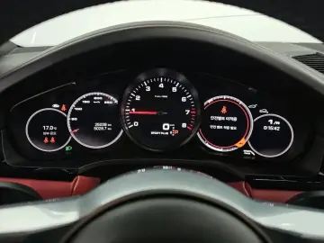 2023 Porsche Cayenne с пробегом 25 038 км
