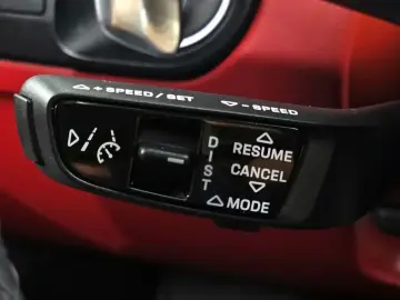 2023 Porsche Cayenne с пробегом 25 038 км