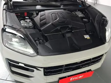 2023 Porsche Cayenne с пробегом 22 635 км