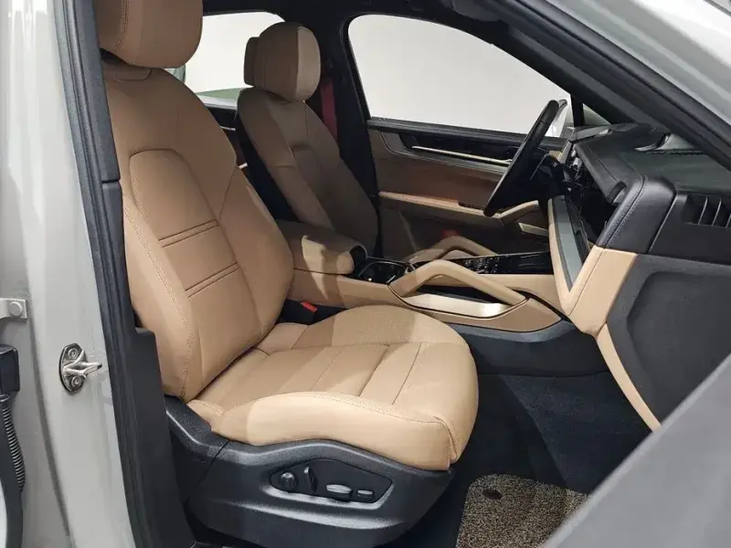 2023 Porsche Cayenne с пробегом 22 635 км