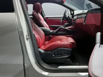 2023 Porsche Cayenne с пробегом 31 587 км