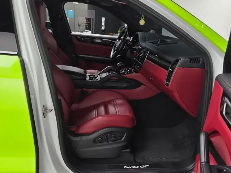 2022 Porsche Cayenne с пробегом 49 130 км