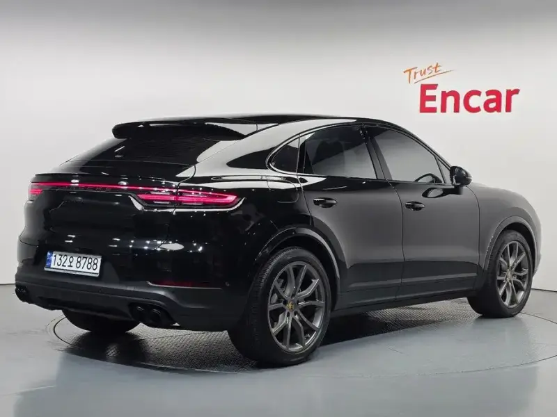 2023 Porsche Cayenne с пробегом 24 476 км