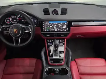 2023 Porsche Cayenne с пробегом 24 476 км