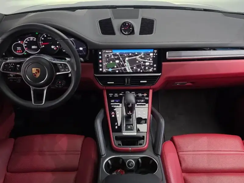 2023 Porsche Cayenne с пробегом 24 476 км