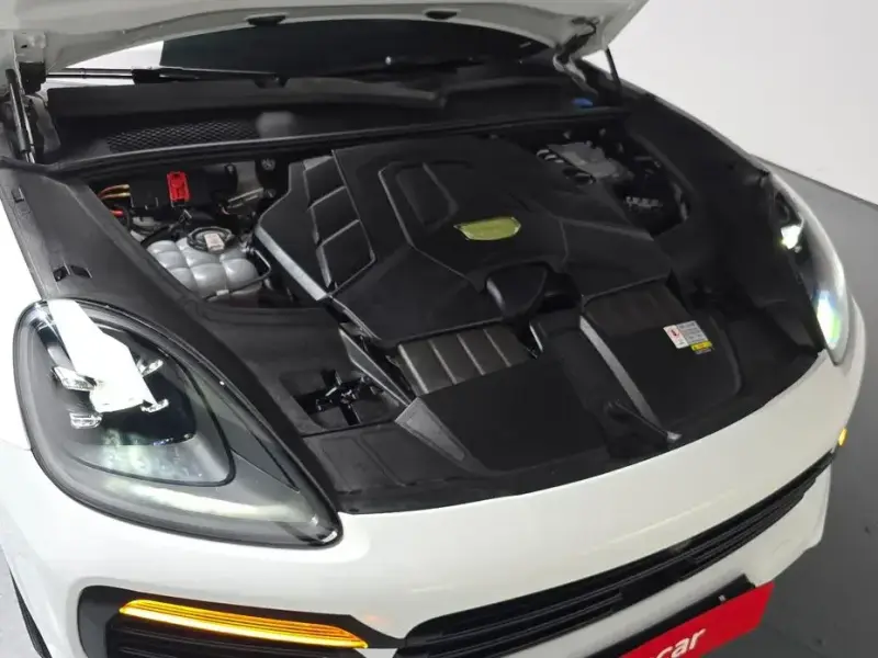 2023 Porsche Cayenne с пробегом 52 978 км