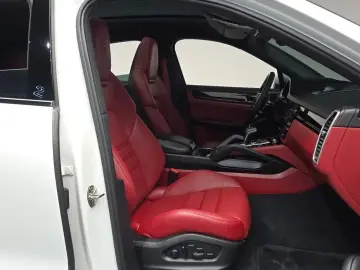 2023 Porsche Cayenne с пробегом 52 978 км