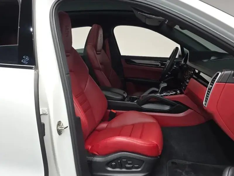 2023 Porsche Cayenne с пробегом 52 978 км