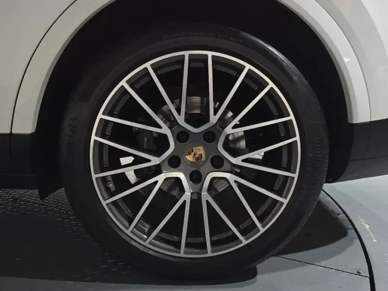 2023 Porsche Cayenne с пробегом 52 978 км