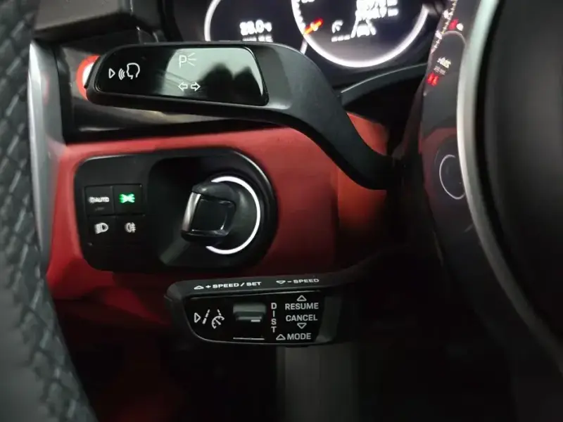 2023 Porsche Cayenne с пробегом 52 978 км