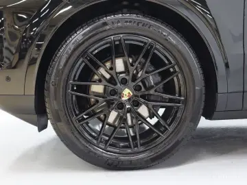 2023 Porsche Cayenne с пробегом 48 680 км