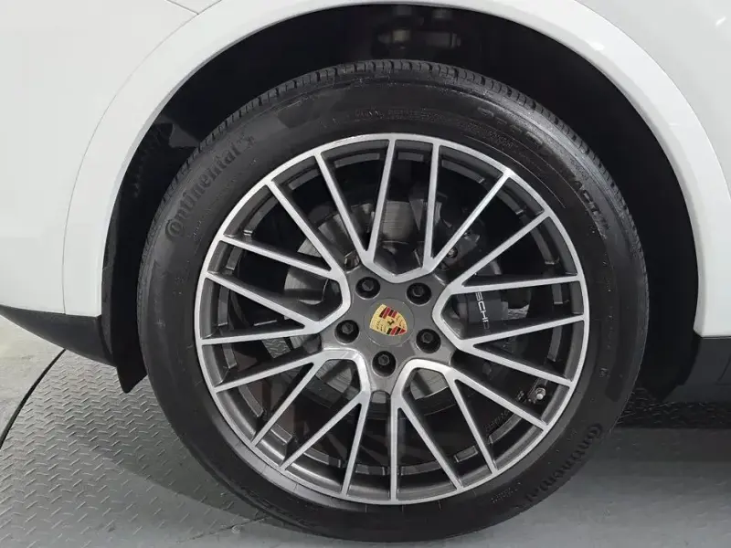 2023 Porsche Cayenne с пробегом 51 897 км