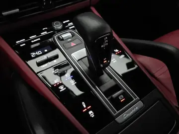2023 Porsche Cayenne с пробегом 51 897 км