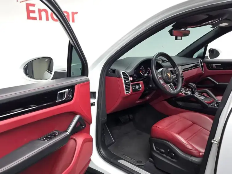 2023 Porsche Cayenne с пробегом 51 897 км
