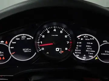 2023 Porsche Cayenne с пробегом 30 149 км