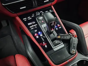 2023 Porsche Cayenne с пробегом 30 149 км