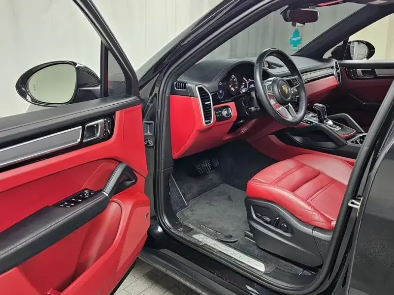 2023 Porsche Cayenne с пробегом 30 149 км