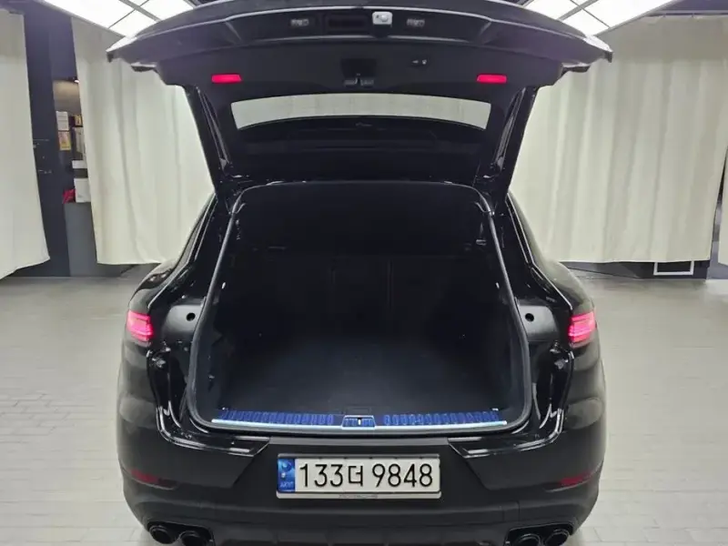 2023 Porsche Cayenne с пробегом 30 149 км