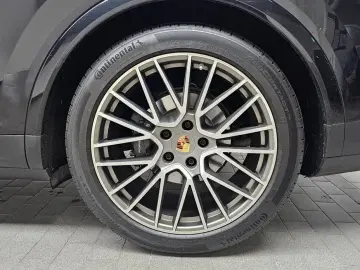 2023 Porsche Cayenne с пробегом 30 149 км
