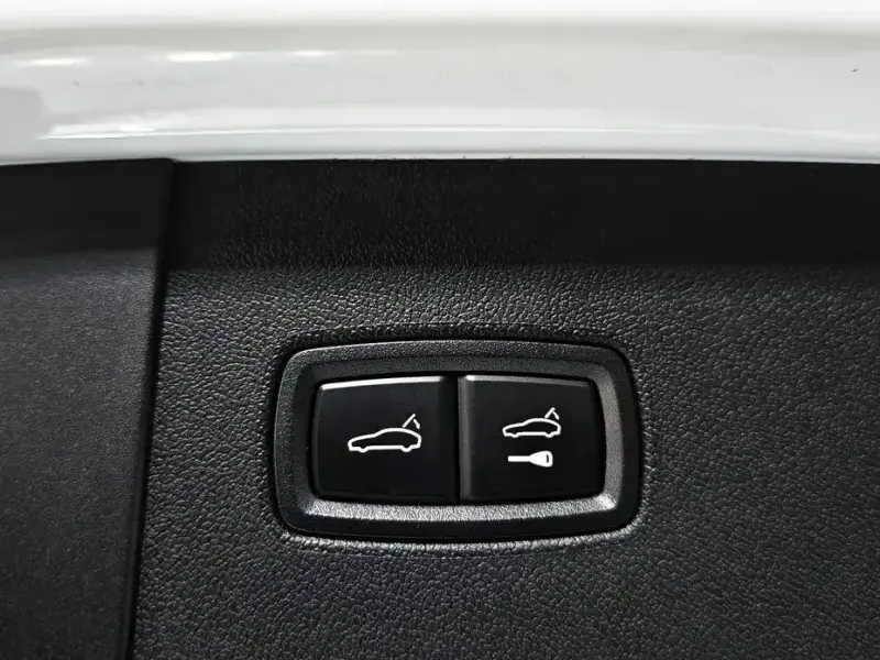 2023 Porsche Cayenne с пробегом 16 256 км