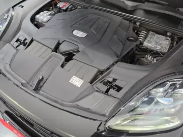 2023 Porsche Cayenne с пробегом 57 555 км