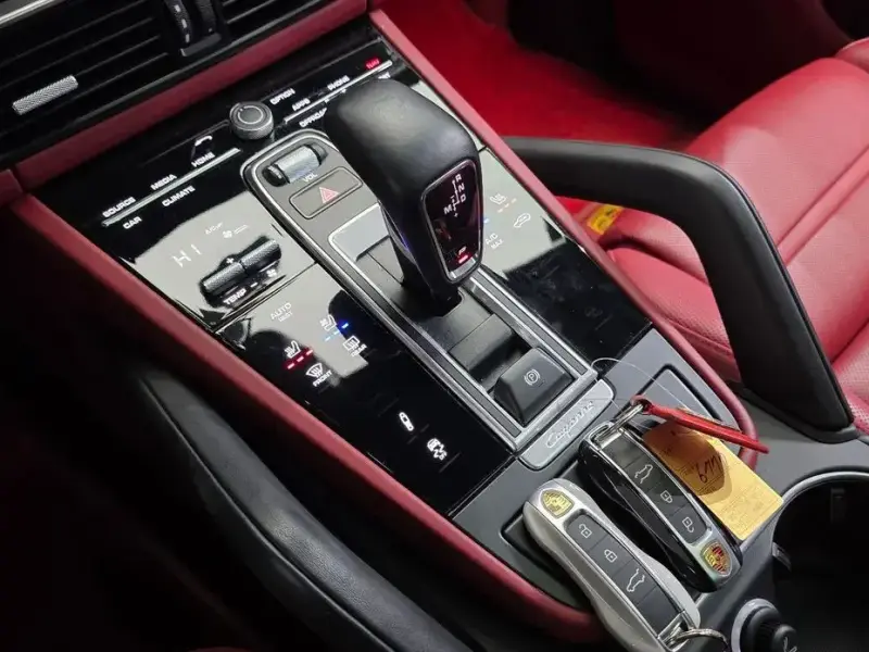 2023 Porsche Cayenne с пробегом 57 555 км