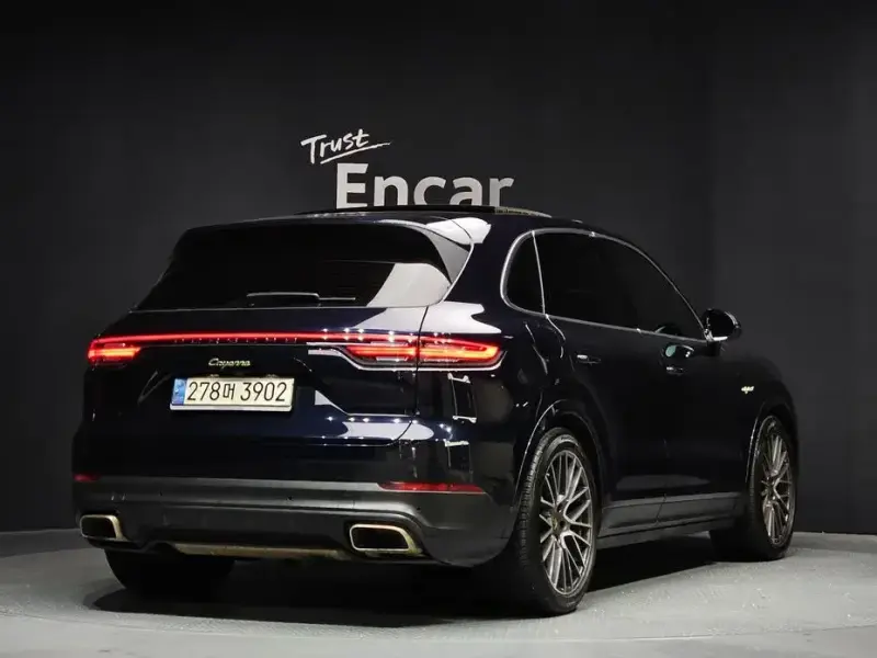 2022 Porsche Cayenne с пробегом 52 372 км