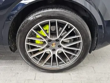 2022 Porsche Cayenne с пробегом 52 372 км