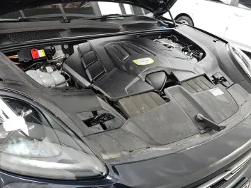 2022 Porsche Cayenne с пробегом 52 372 км