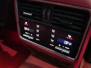 2023 Porsche Cayenne с пробегом 57 555 км