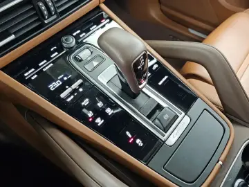 2022 Porsche Cayenne с пробегом 52 372 км