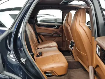 2022 Porsche Cayenne с пробегом 52 372 км