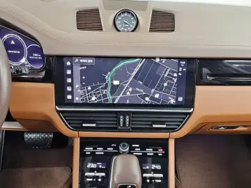 2022 Porsche Cayenne с пробегом 52 372 км