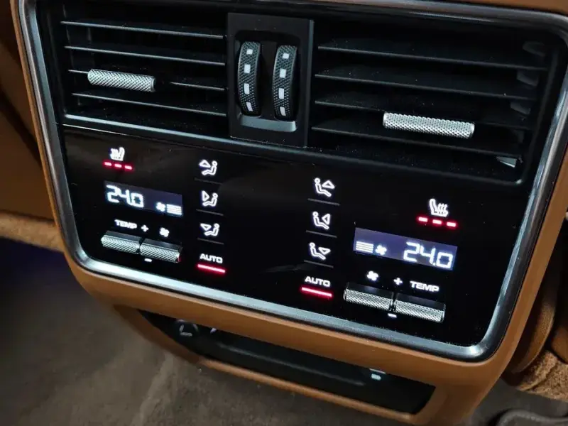 2022 Porsche Cayenne с пробегом 52 372 км