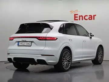 2023 Porsche Cayenne с пробегом 56 862 км