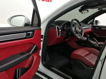 2023 Porsche Cayenne с пробегом 56 862 км