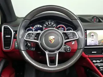 2023 Porsche Cayenne с пробегом 56 862 км