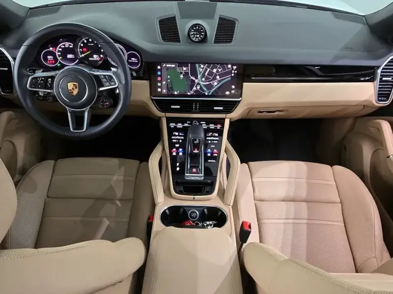 2023 Porsche Cayenne с пробегом 19 233 км