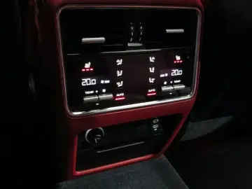 2023 Porsche Cayenne с пробегом 56 862 км