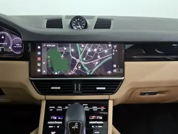 2023 Porsche Cayenne с пробегом 19 233 км