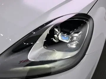 2023 Porsche Cayenne с пробегом 19 233 км